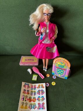 Vintage 1987 Barbie And The Sensations Doll w/ Cassette Tape Shoes & Accessories